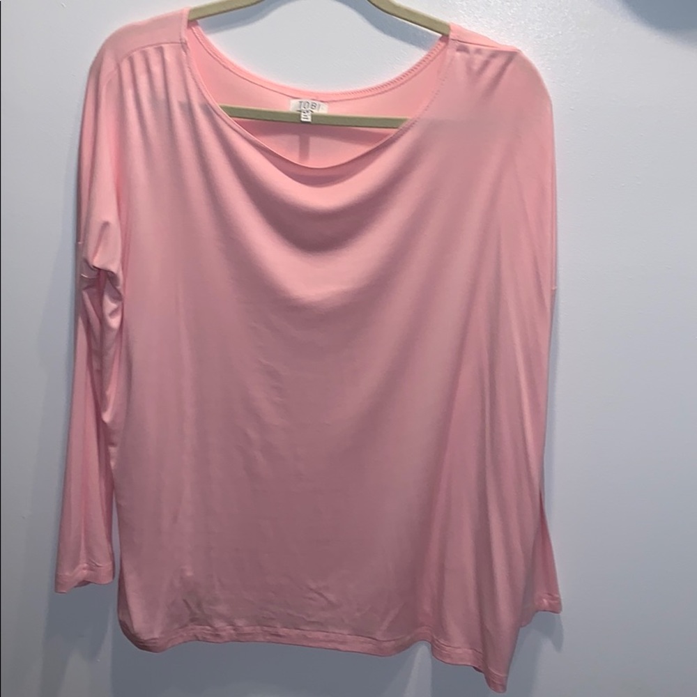 Toni oversized long sleeve super comfy! Small